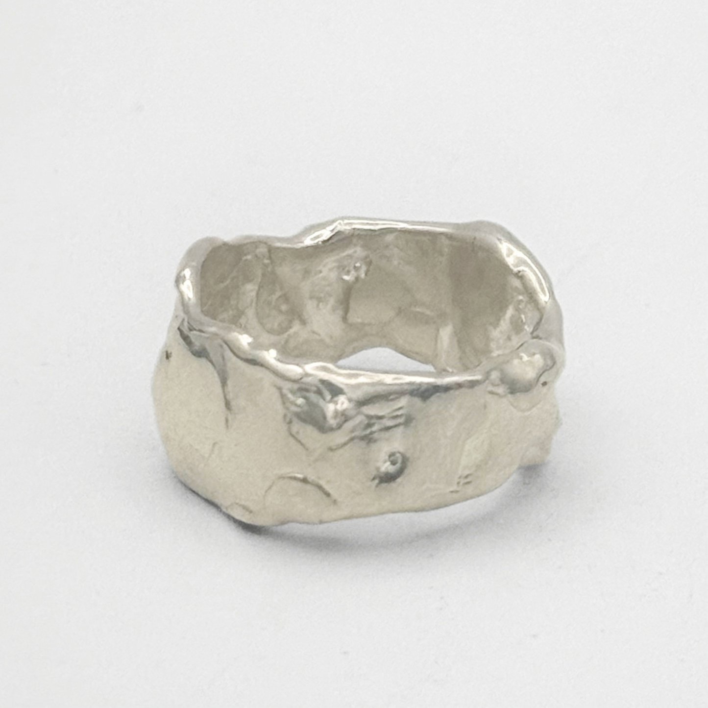 Zzz Ring