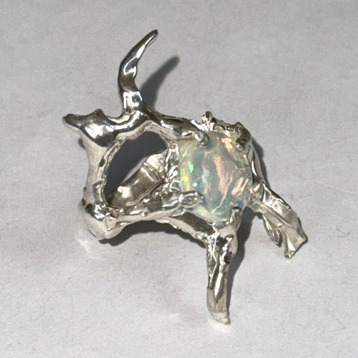 Bowine Ring