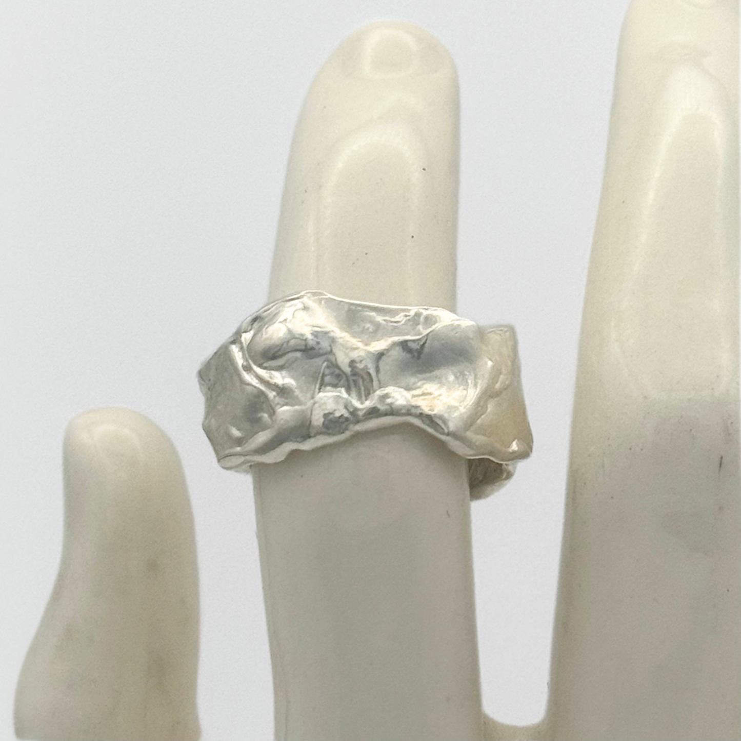 Zzz Ring