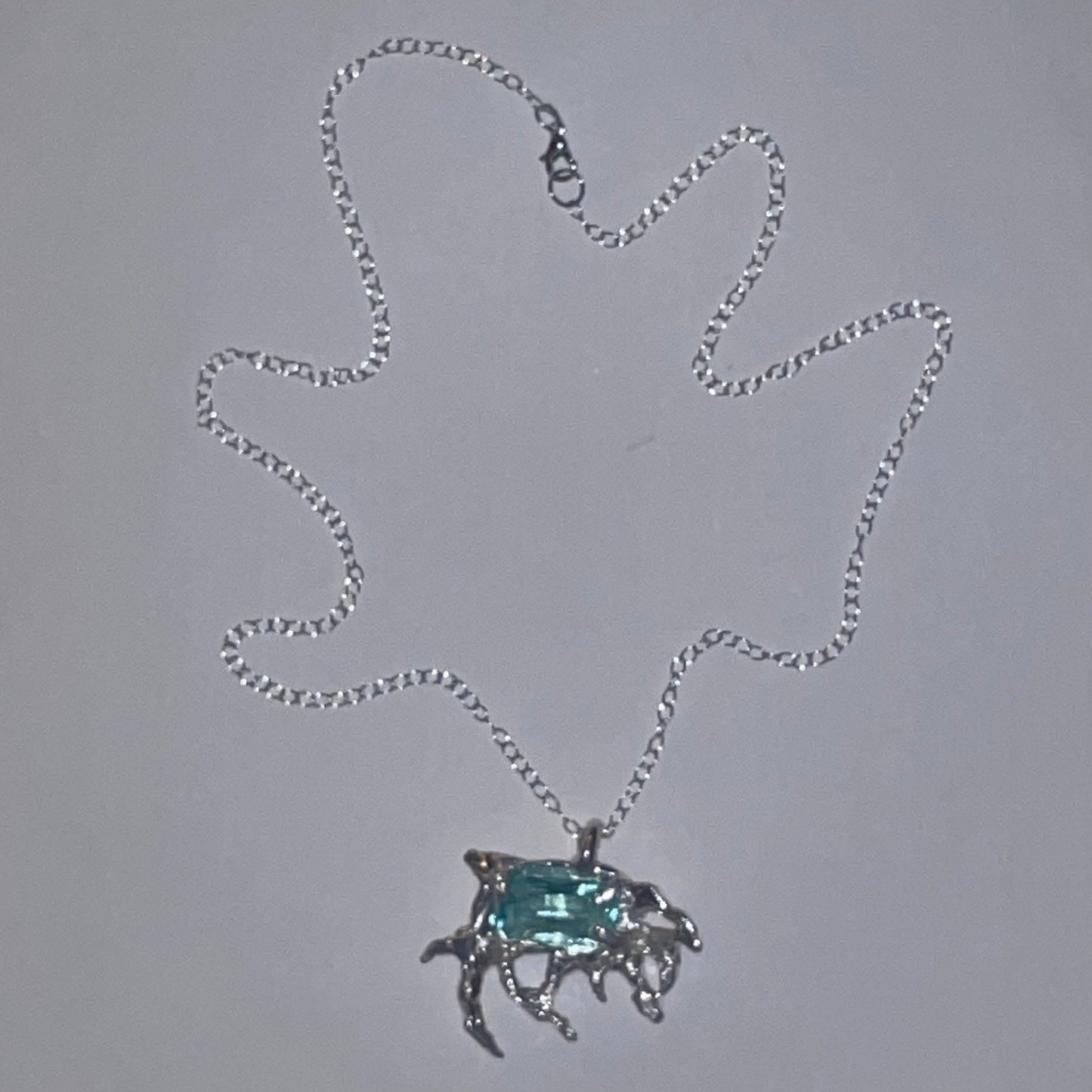 Mave Necklace