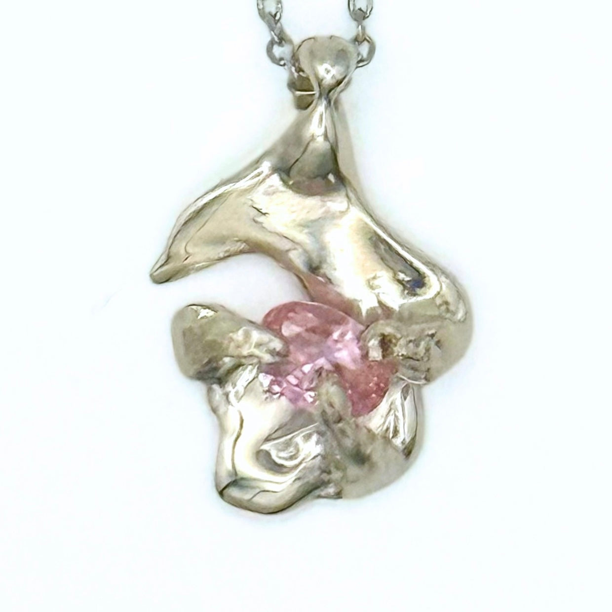 Jinobie Necklace