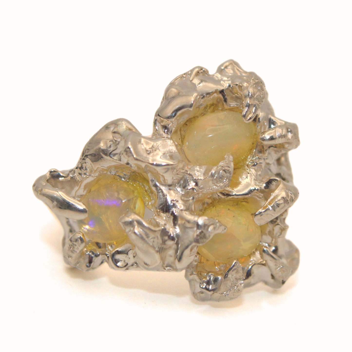 Desyot Ring