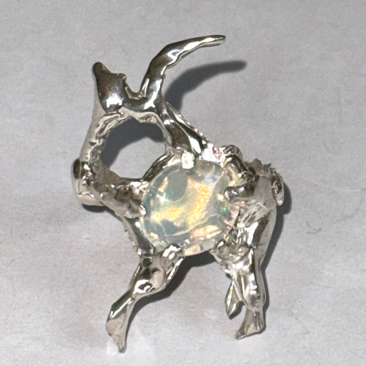 Bowine Ring