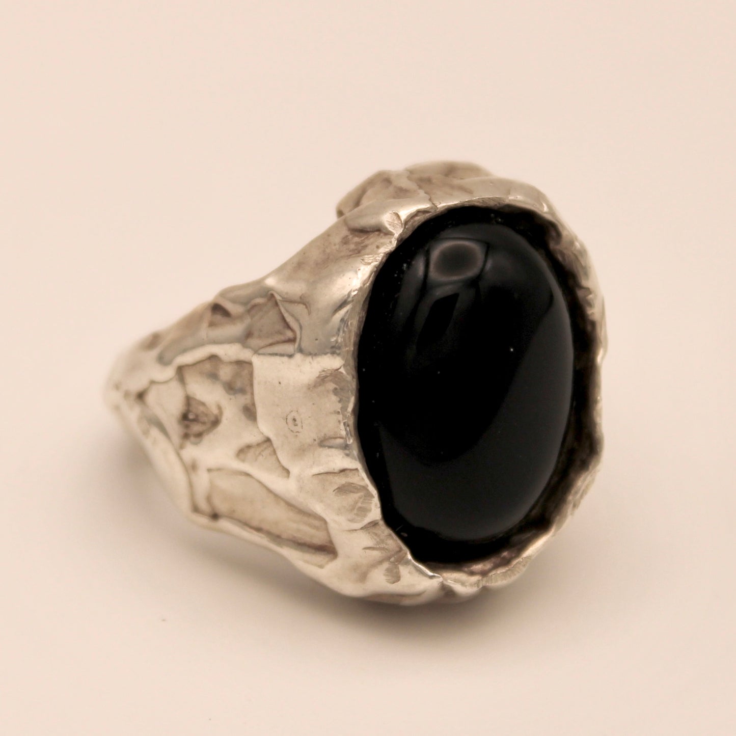 Gyjo Ring
